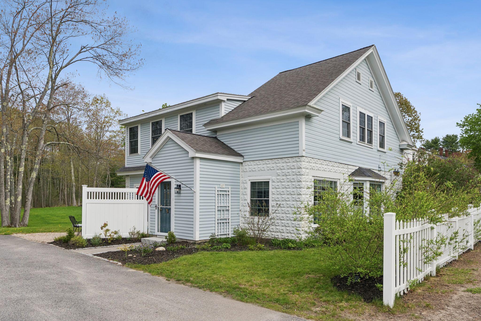 Kennebunk ME, 17 Sea Road