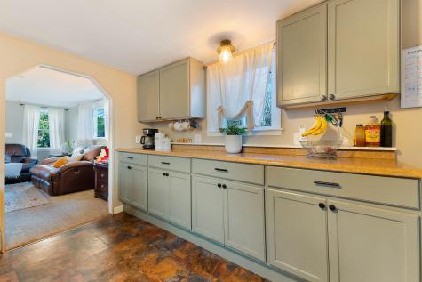 73 New Road Arundel ME 04046