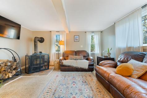 73 New Road Arundel ME 04046