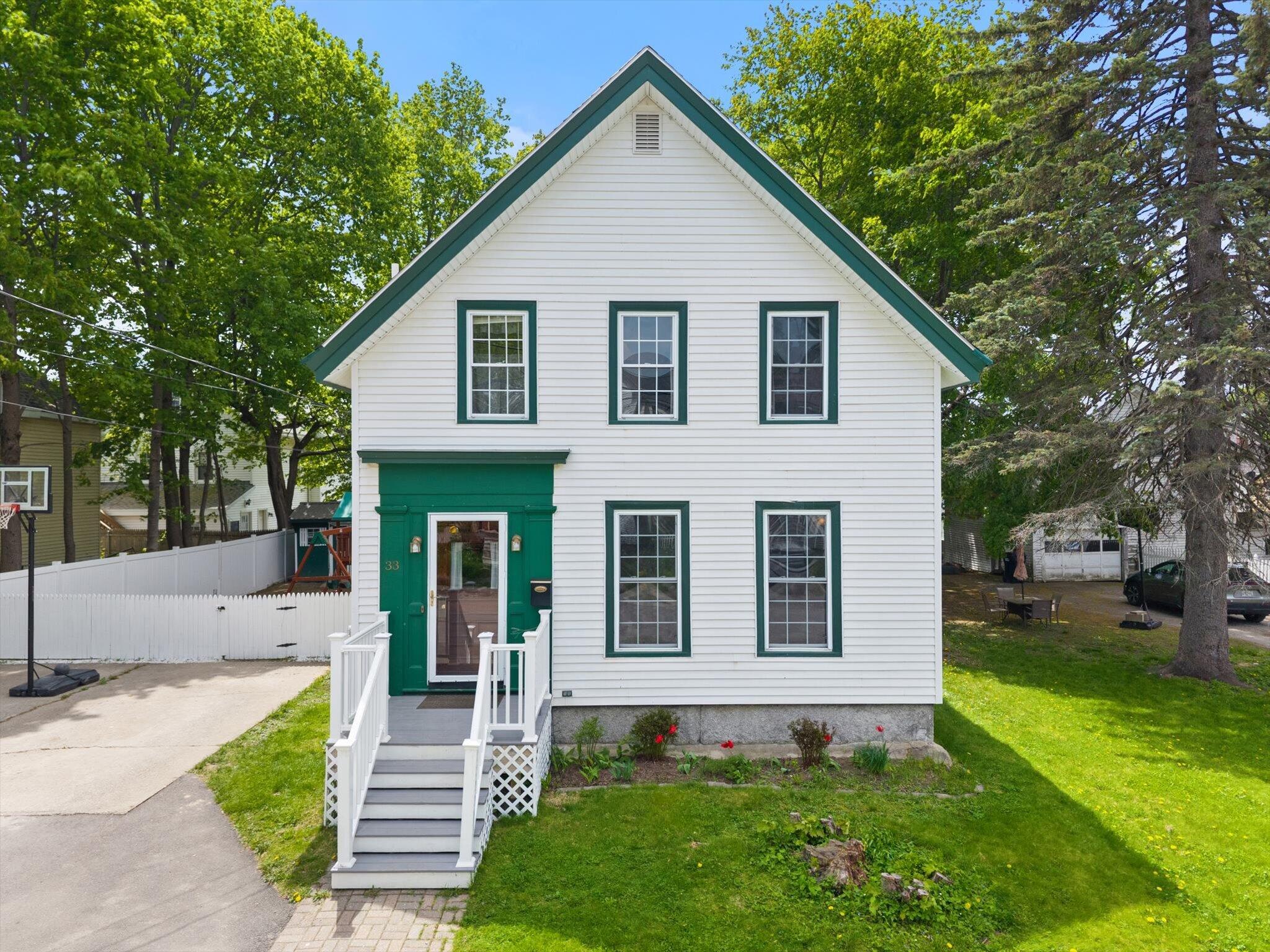 33 Jefferson Street Bangor ME 04401