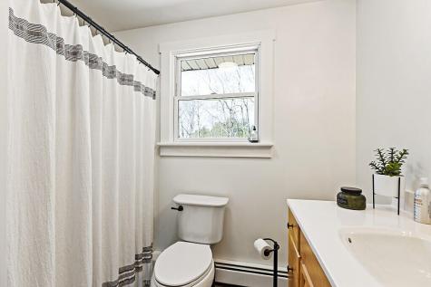 816 Riverside Drive Augusta ME 04330