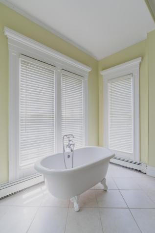 619 High Street Bath ME 04530