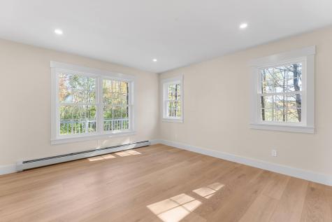 26 Peggy Lane Manchester ME 04351