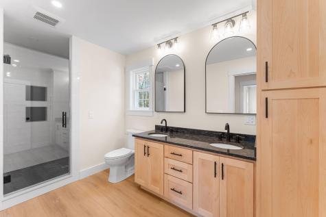 26 Peggy Lane Manchester ME 04351