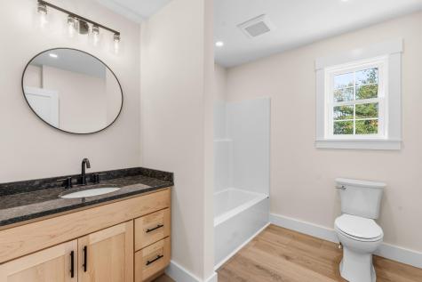 26 Peggy Lane Manchester ME 04351