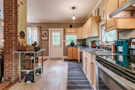 256 Middle Road Falmouth ME 04105