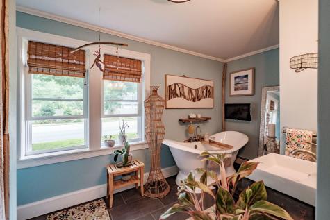 256 Middle Road Falmouth ME 04105
