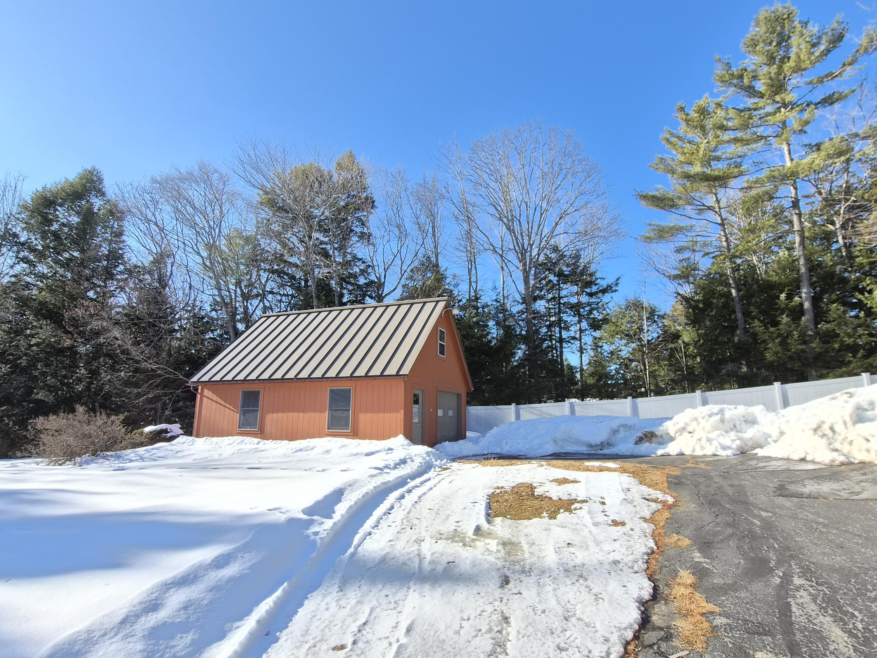 252 Maple Avenue Farmington ME 04938