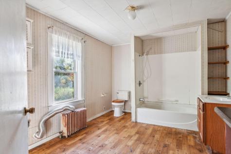 219 Post Road Bowdoin ME 04287