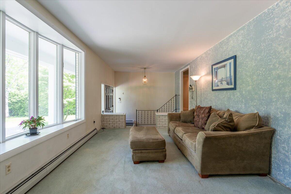 40 Shaw Avenue Rockland ME 04841