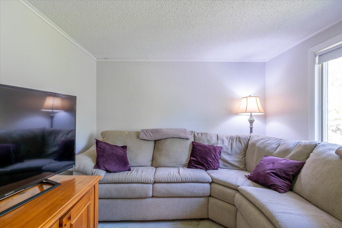 40 Shaw Avenue Rockland ME 04841