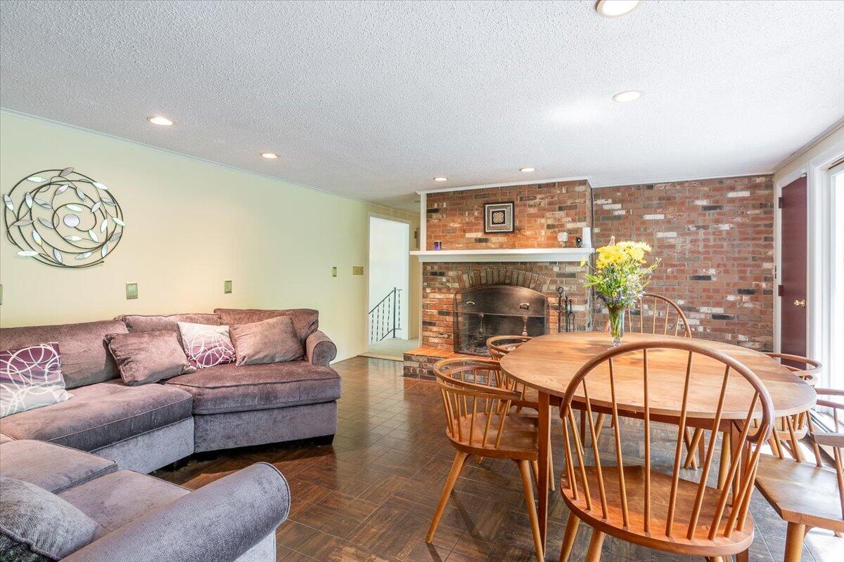 40 Shaw Avenue Rockland ME 04841