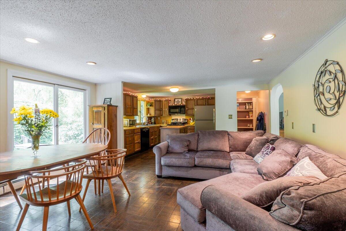 40 Shaw Avenue Rockland ME 04841