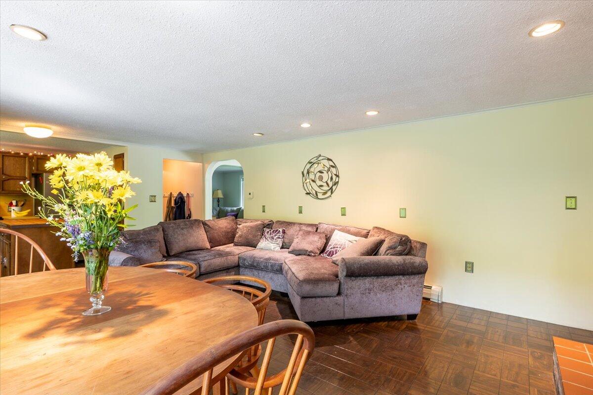 40 Shaw Avenue Rockland ME 04841