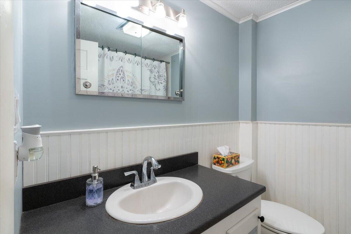 40 Shaw Avenue Rockland ME 04841