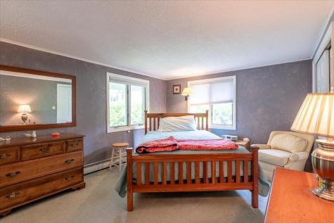 40 Shaw Avenue Rockland ME 04841