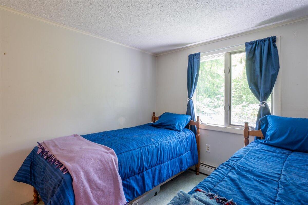 40 Shaw Avenue Rockland ME 04841