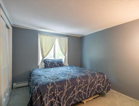 40 Shaw Avenue Rockland ME 04841