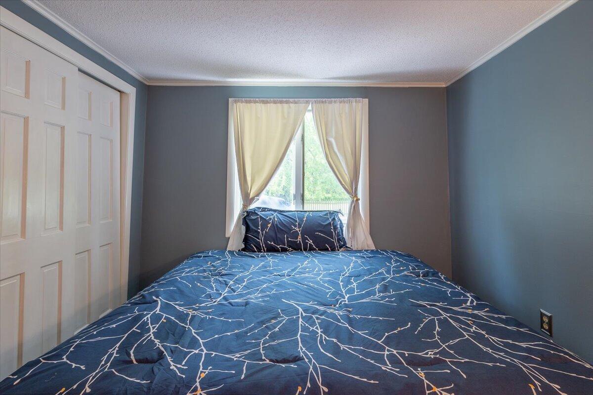 40 Shaw Avenue Rockland ME 04841