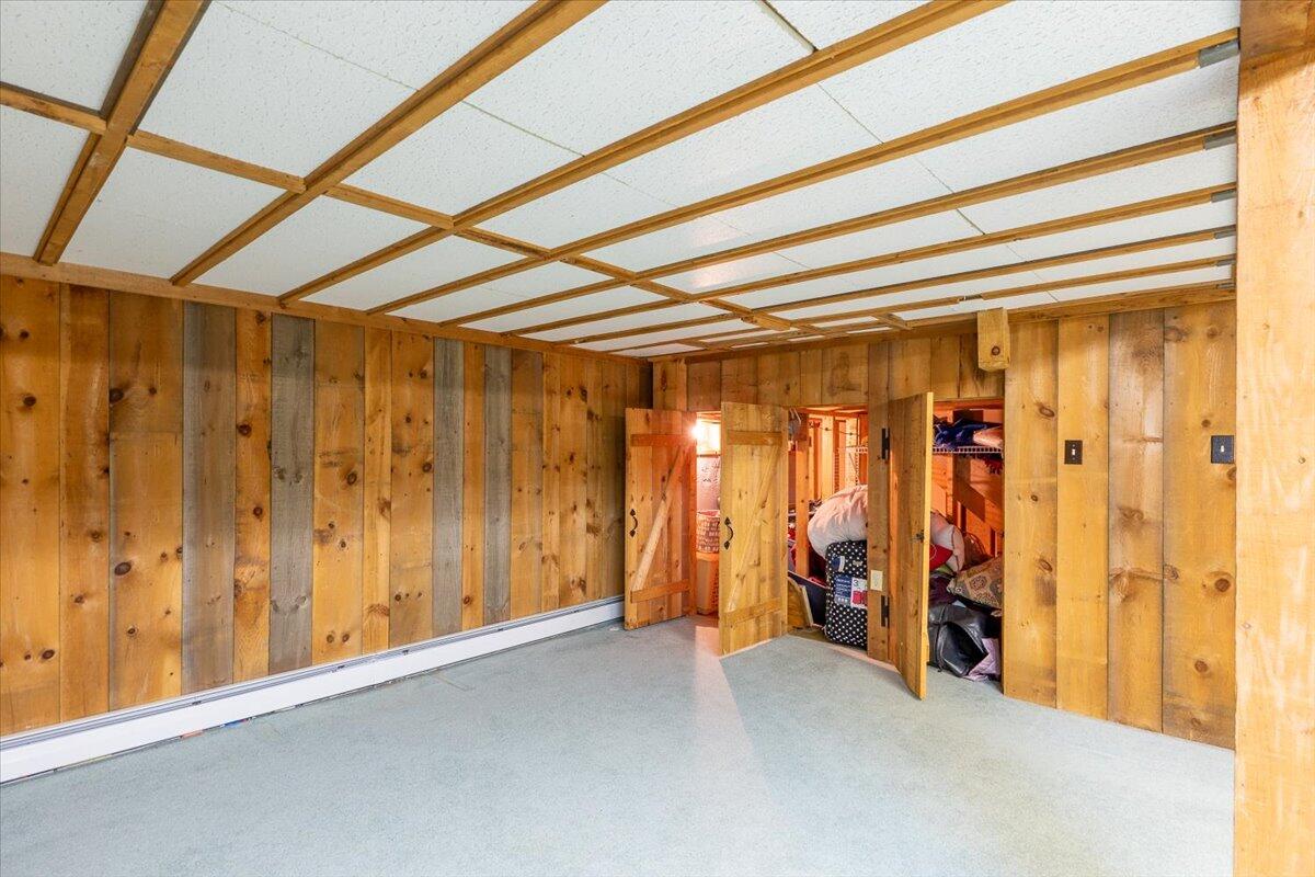 40 Shaw Avenue Rockland ME 04841