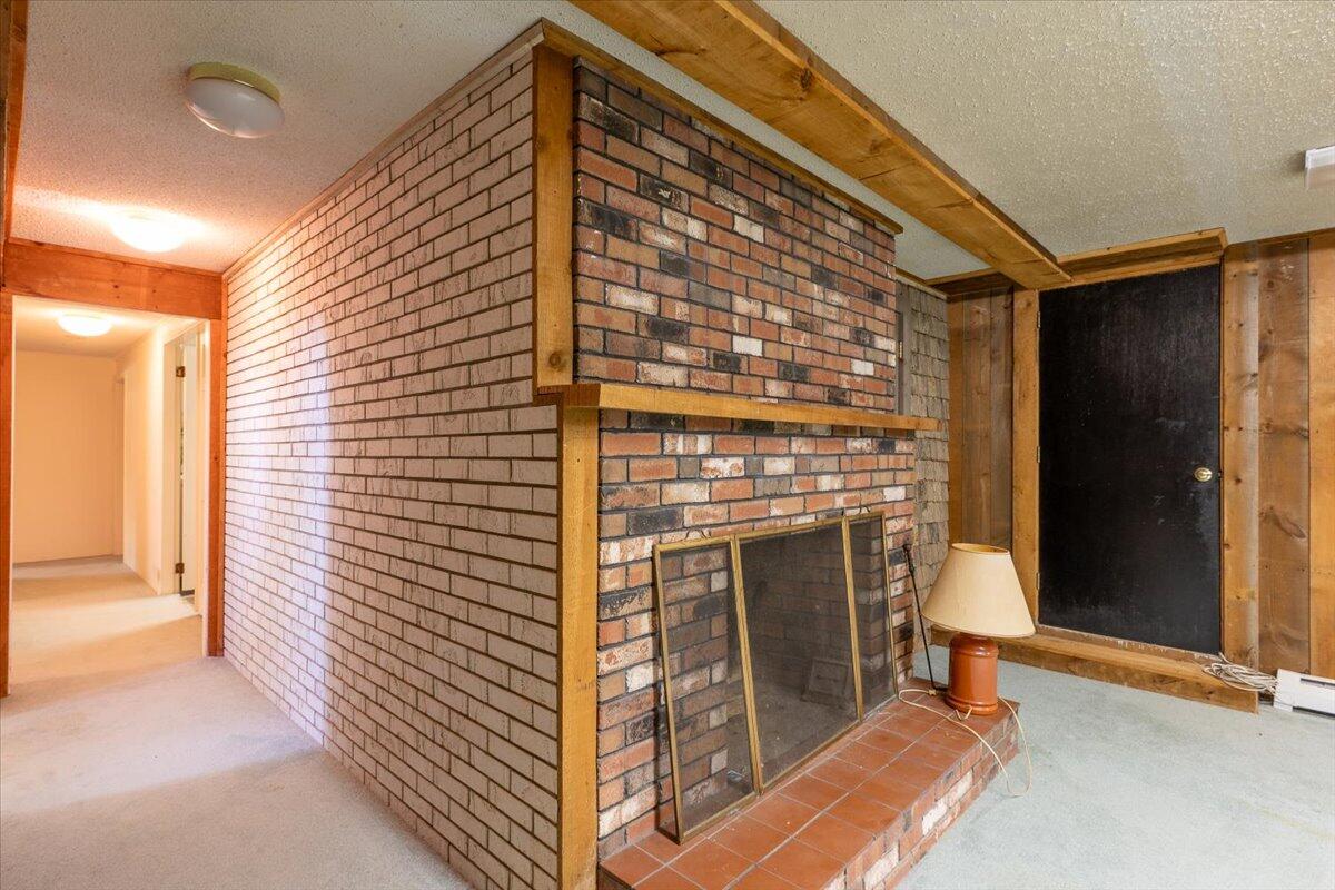 40 Shaw Avenue Rockland ME 04841