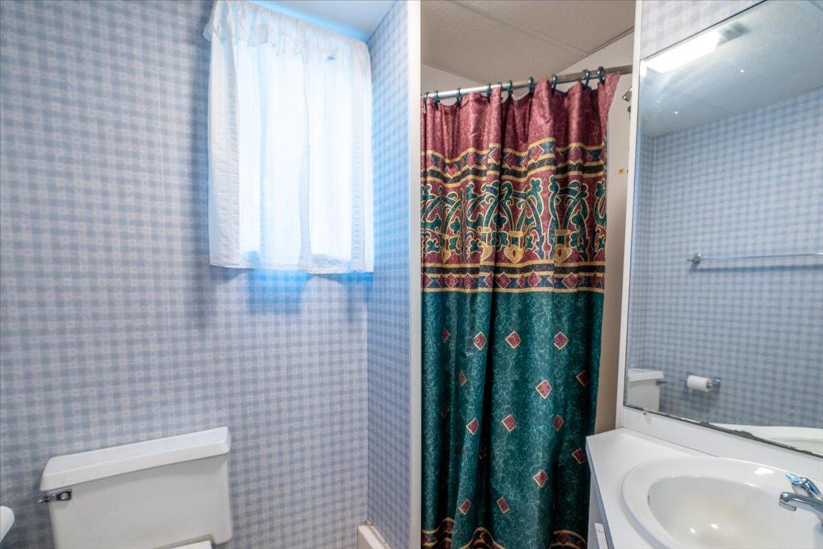 40 Shaw Avenue Rockland ME 04841