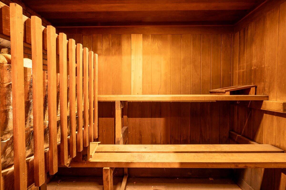 40 Shaw Avenue Rockland ME 04841