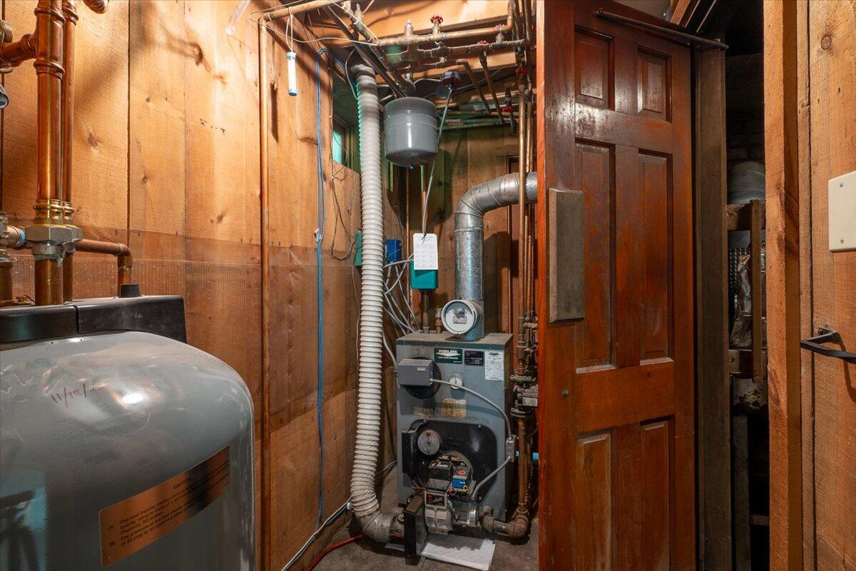 40 Shaw Avenue Rockland ME 04841