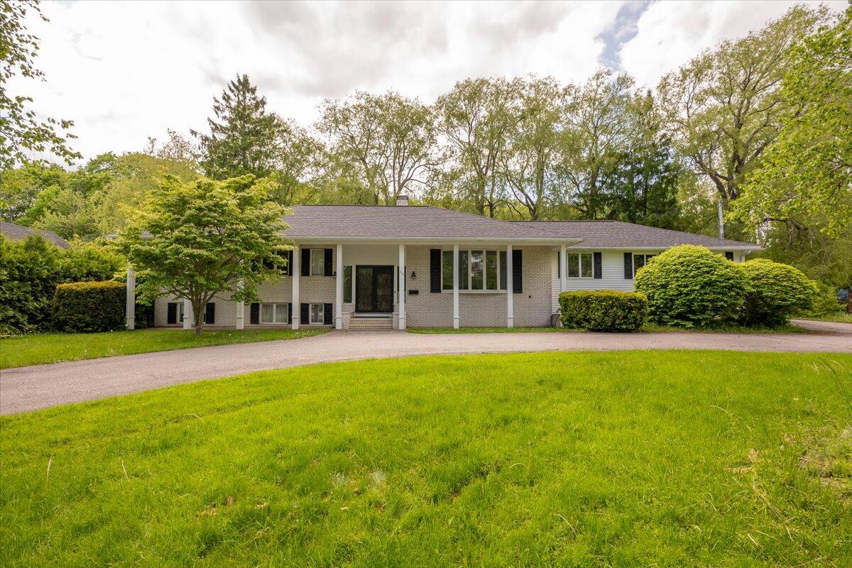 40 Shaw Avenue Rockland ME 04841