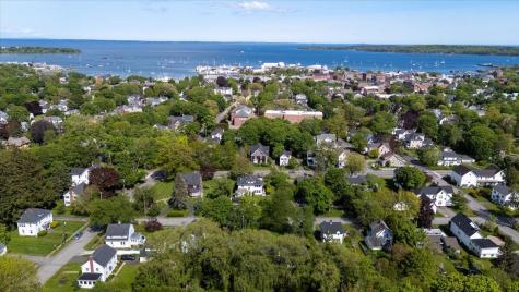 40 Shaw Avenue Rockland ME 04841