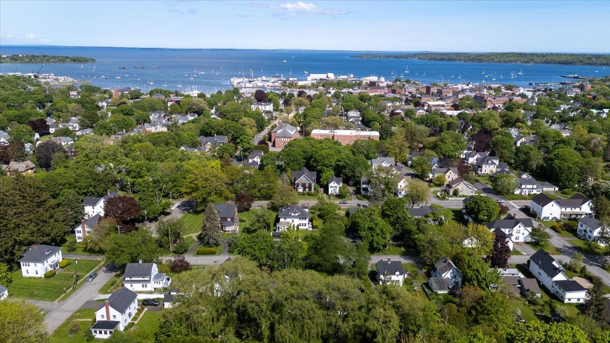 40 Shaw Avenue Rockland ME 04841