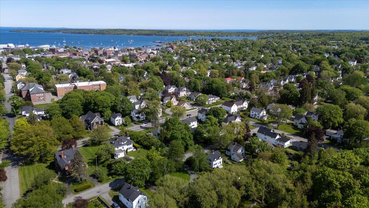 40 Shaw Avenue Rockland ME 04841