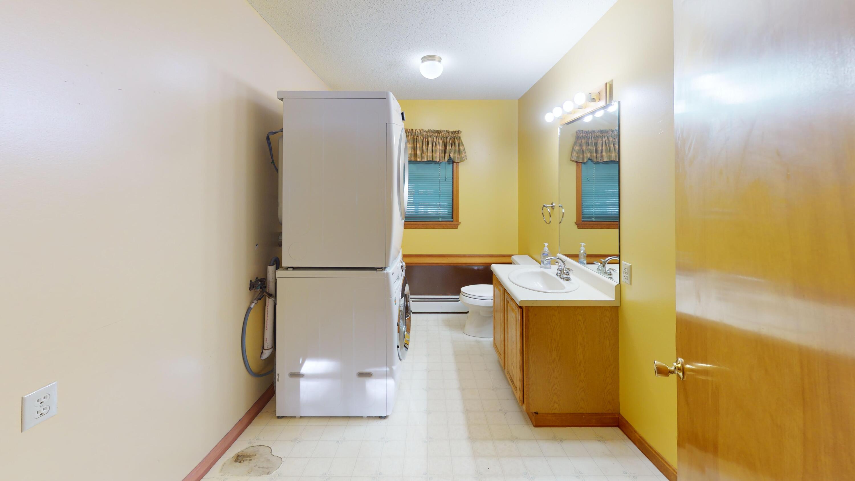 4409 Bennoch Road Alton ME 04468