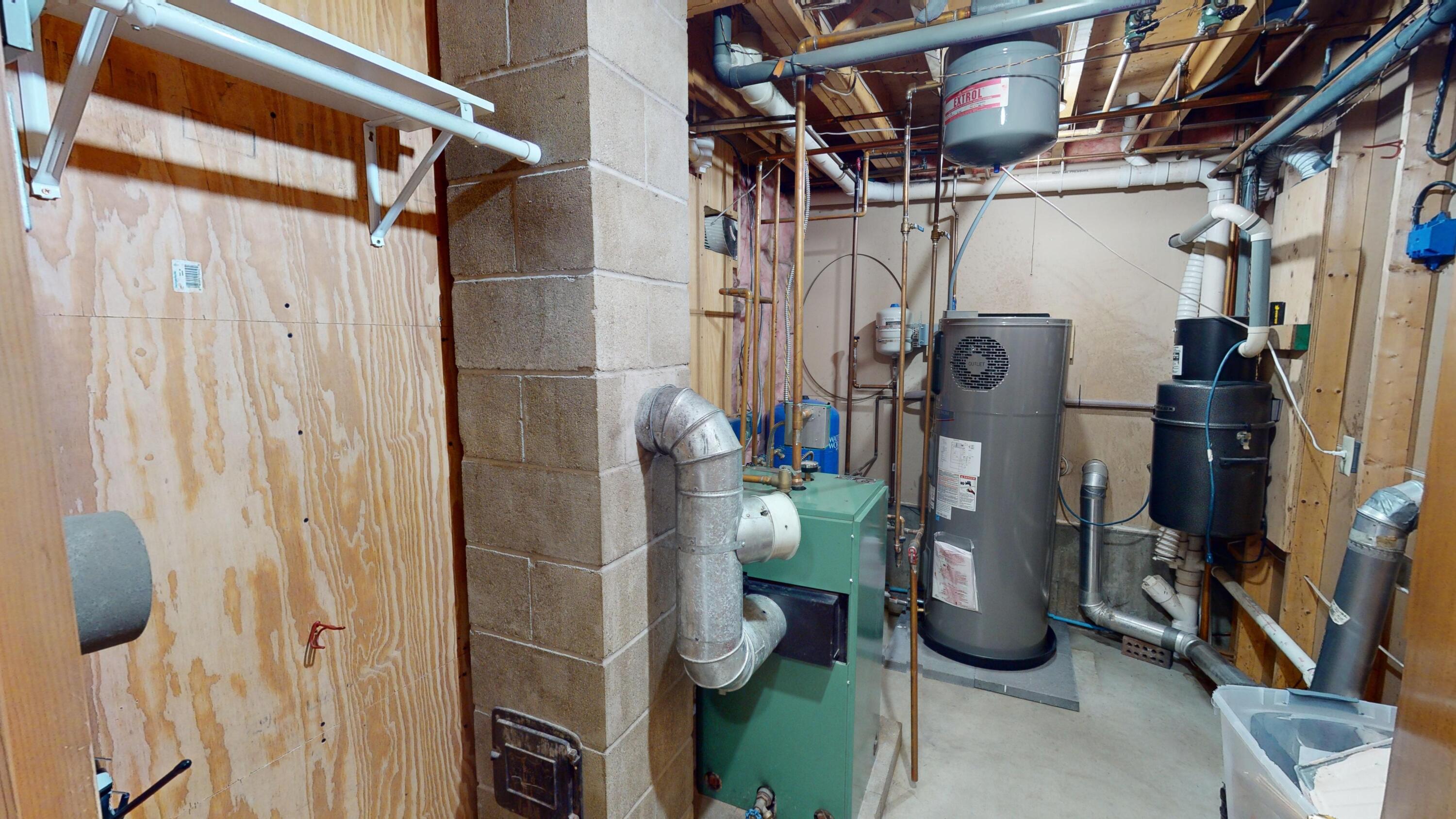 4409 Bennoch Road Alton ME 04468