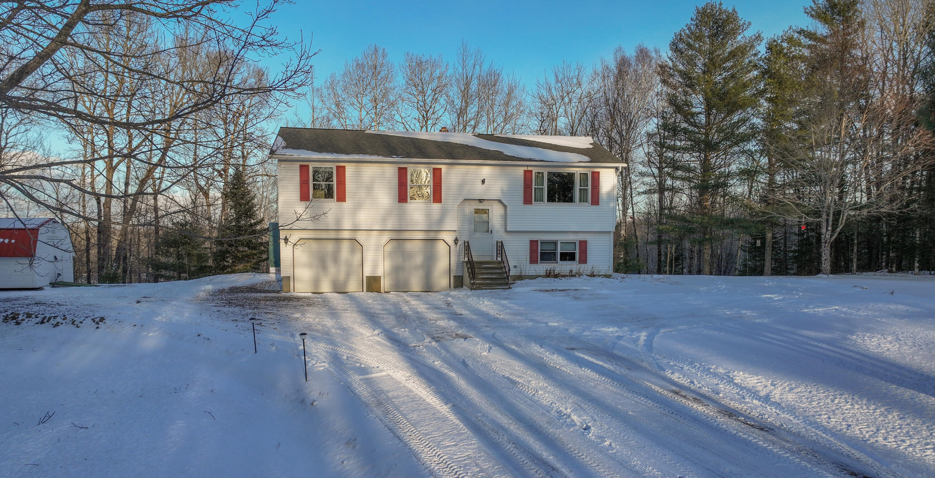 4409 Bennoch Road Alton ME 04468