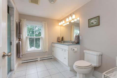 68 Sligo Road Yarmouth ME 04096