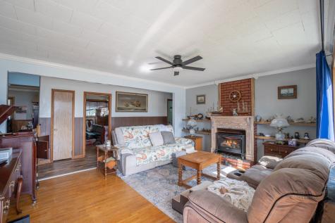 3 County Street East Millinocket ME 04430