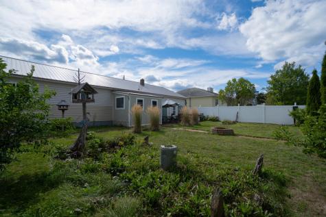 3 County Street East Millinocket ME 04430