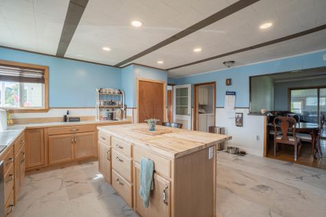 3 County Street East Millinocket ME 04430