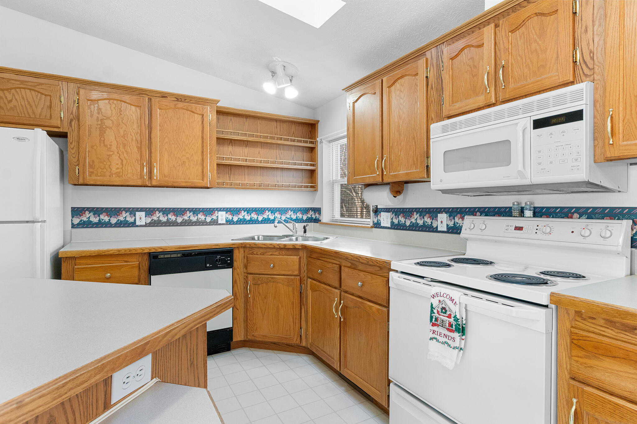 99 South Street Rockport ME 04856