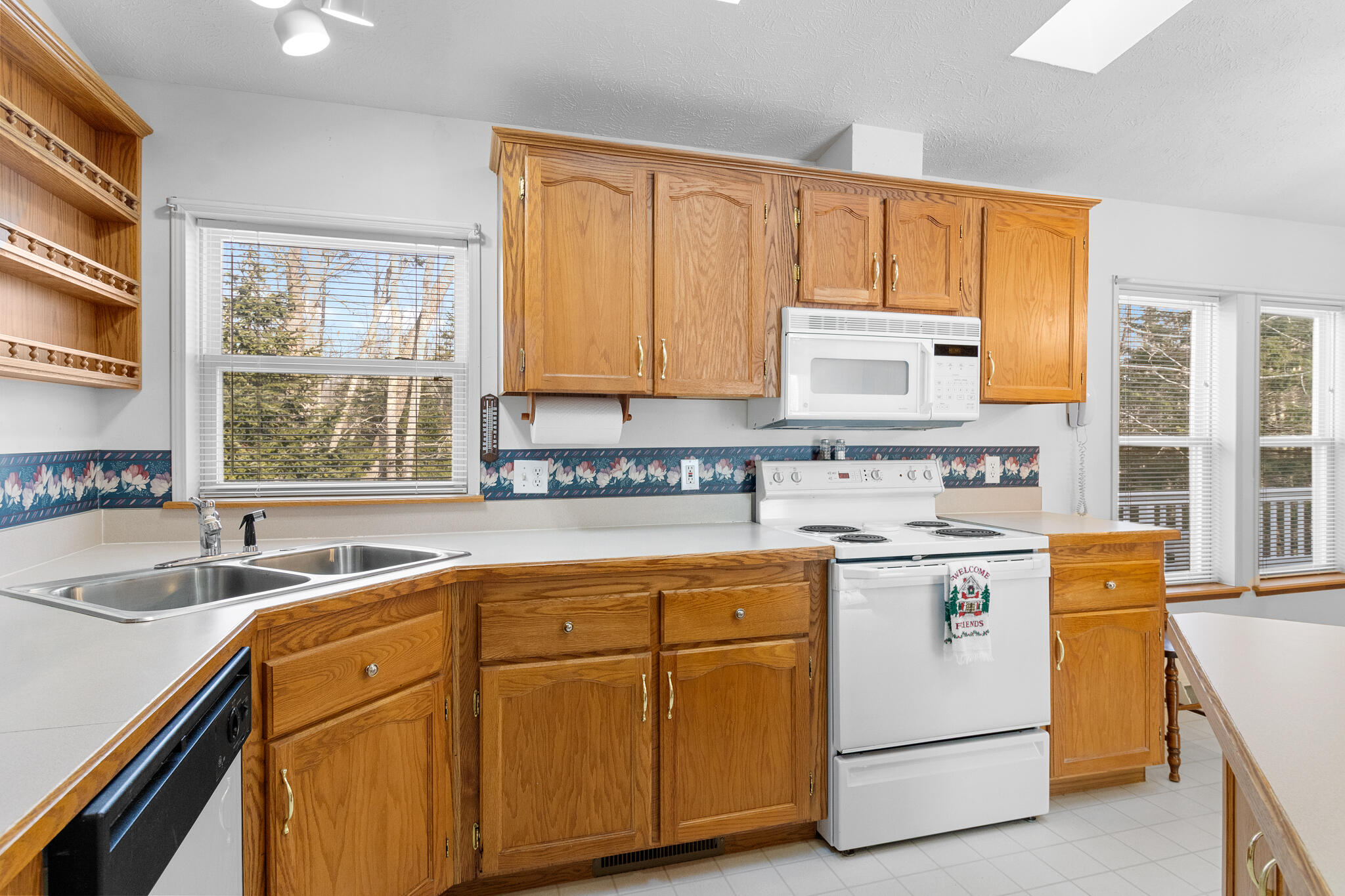 99 South Street Rockport ME 04856