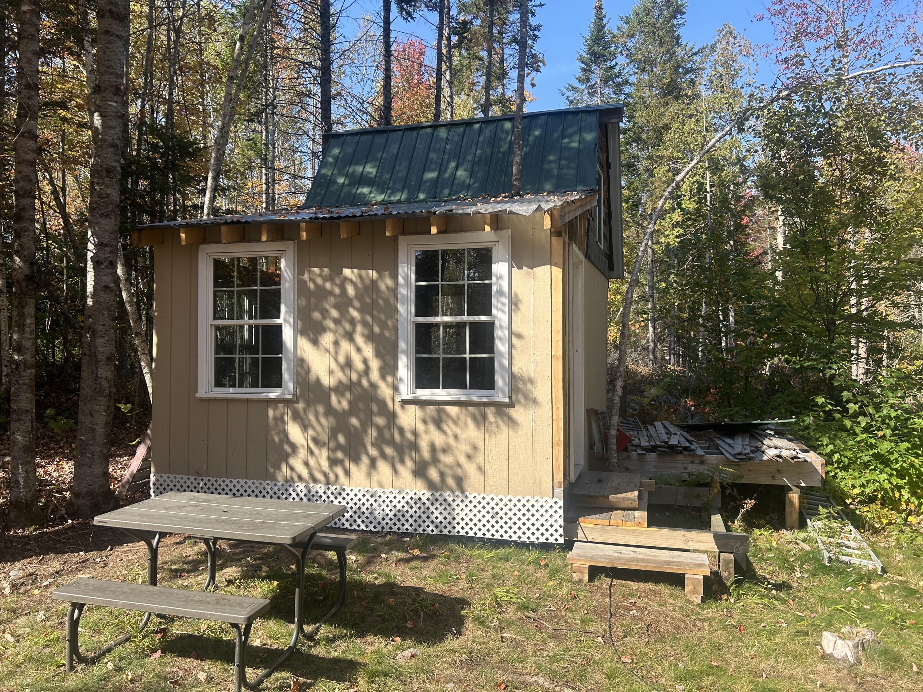 75 Twin Oaks Drive Saint Albans ME 04971