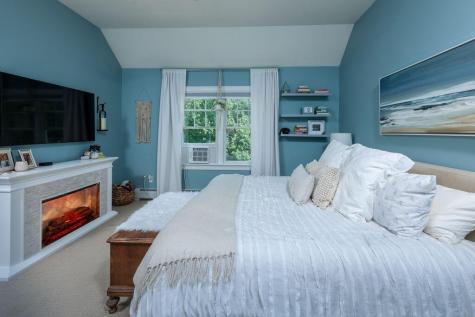 89 Ridge Road York ME 03909