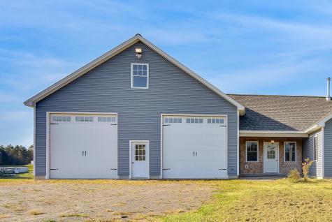 10 Shuman Road China ME 04358