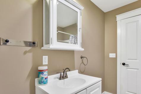 10 Shuman Road China ME 04358