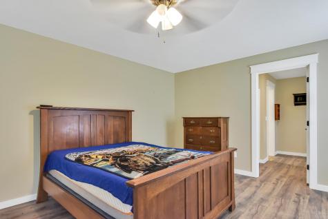 10 Shuman Road China ME 04358