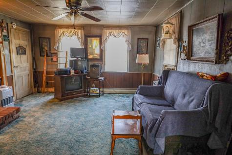 19 Knox Road Peru ME 04290