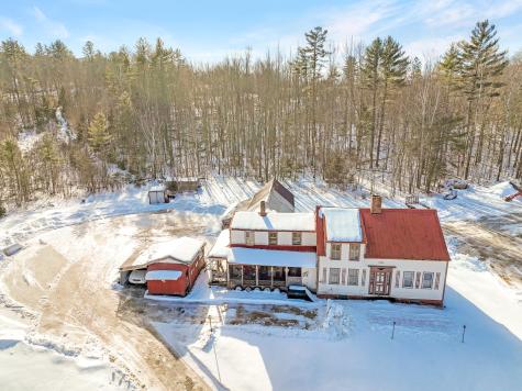 19 Knox Road Peru ME 04290