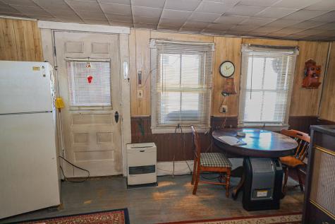 19 Knox Road Peru ME 04290