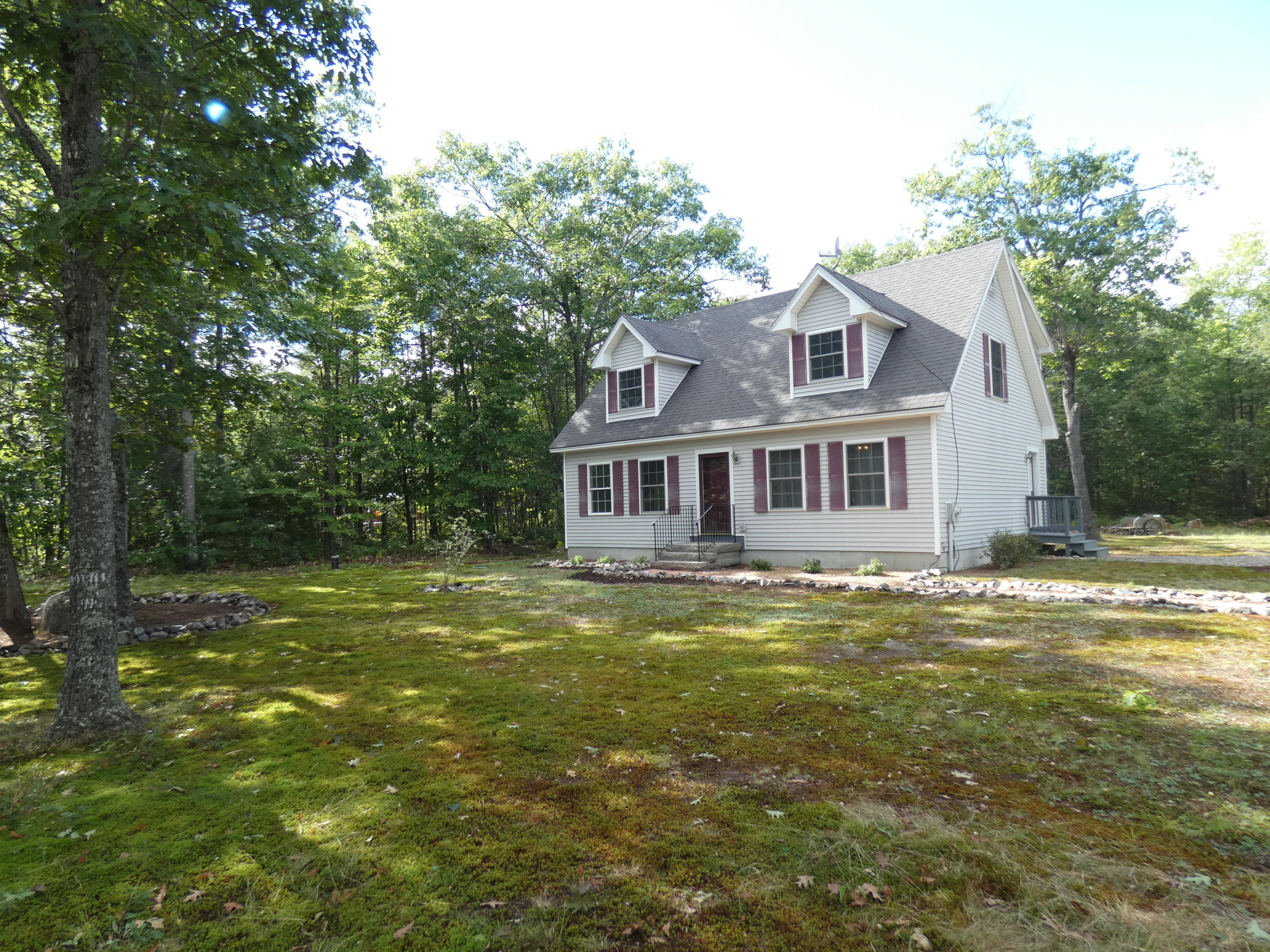 27 Oakwood Drive Oxford ME 04270
